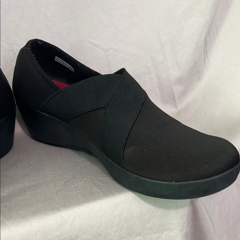 Crocs dual comfort Women's Black Slip-On Shoes Good Used Condition - Picture 4 of 11
